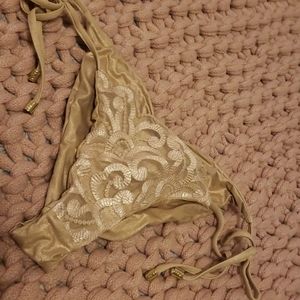 Beach Bunny 'Rosie' Bottoms Size S